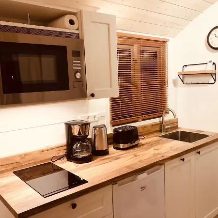 Zirkuswagen Mit Outdoor Whirlpool Und Garten Ferienhaus *