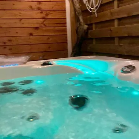 Ferienhaus Zirkuswagen Mit Outdoor Whirlpool Und Garten Petershagen-Eggersdorf