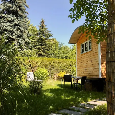 Ferienhaus Zirkuswagen Mit Outdoor Whirlpool Und Garten